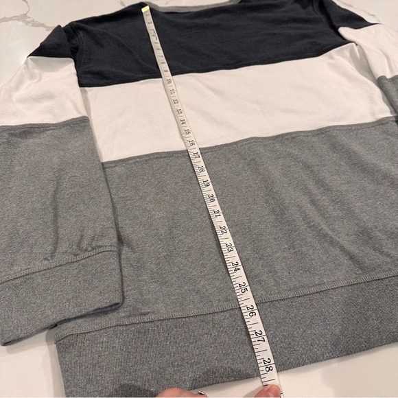 American Eagle 90s Y2K Crew Neck Colorblock Sweatshirt Women XL Black White Gray - Picture 9 of 10